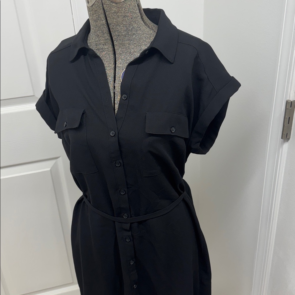 Women’s Express size Medium Black Button Front Dress - Picture 4 of 10